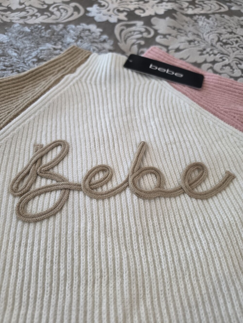 Bebe Colorblock Ribbed Logo Sweater Pink Cream Camel NWT - Picture 3 of 6